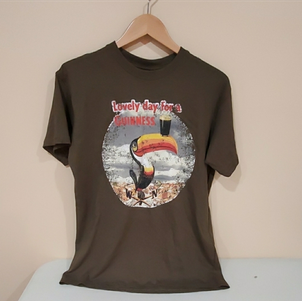 New! with tags Mens Guinness beer Tee Shirt M NWT